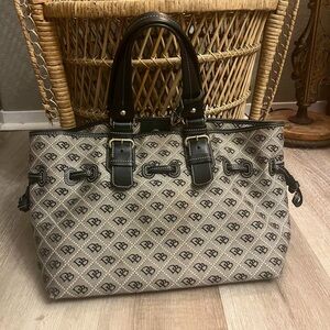 Large Dooney and Bourke Purse